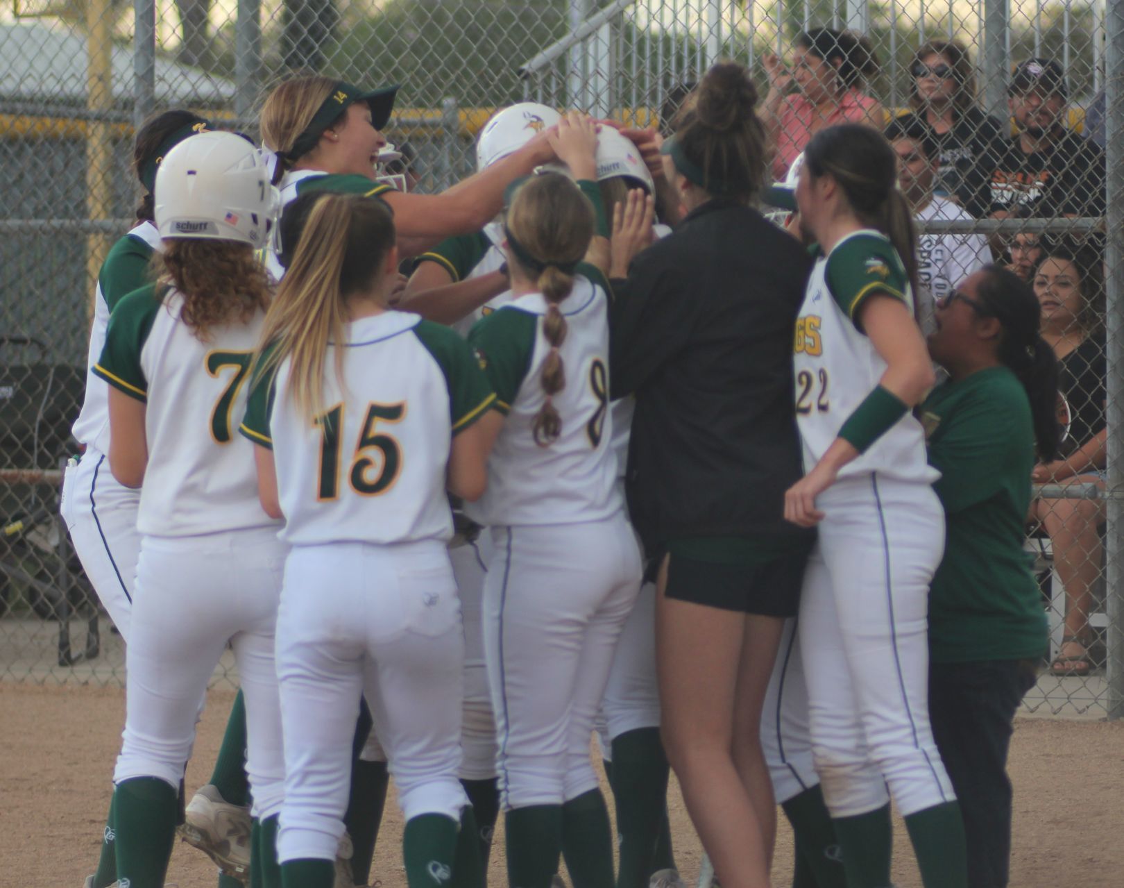 Kingsburg defeats Selma
